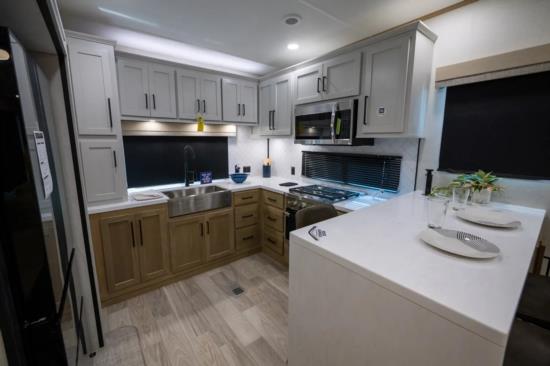 Sierra Luxury Fifth Wheel